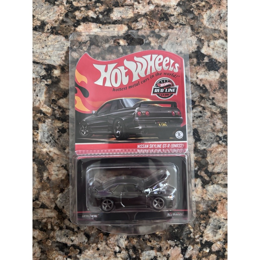 Hot Wheels Red Line Club Nissan Skyline GT-R (BNR32) 1:64 Black JY54